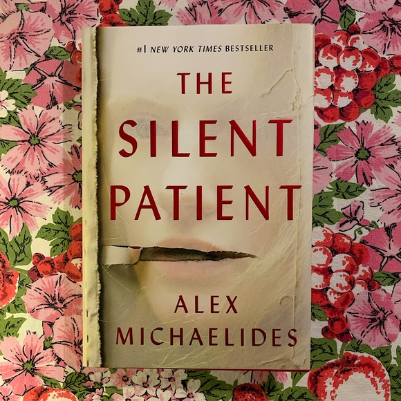 The Silent Patient by Alex Michaelides Hardback Novel 2019 #1 NYTimes Bestseller - Picture 1 of 9